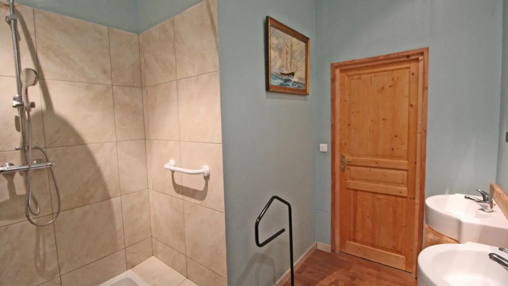 Gite Le Puy Jobert à La Geneytouse  en Haute-Vienne (Nouvelle Aquitaine) - salle d'eau 2nd étage_25