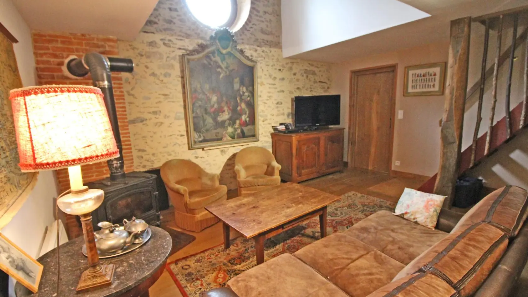 Gite Le Puy Jobert à La Geneytouse  en Haute-Vienne (Nouvelle Aquitaine) - salon 1er étage_9