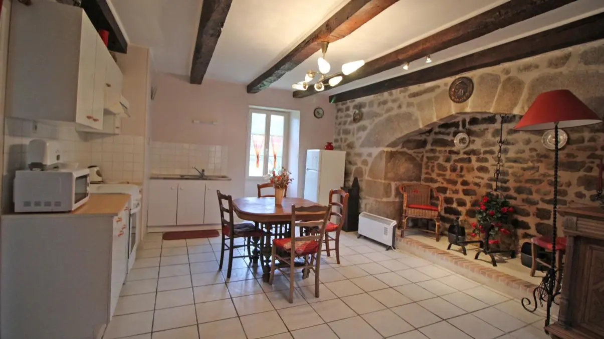 Gite La Bachellerie à Nedde  en Haute-Vienne (Limousin en Nouvelle Aquitaine)_4