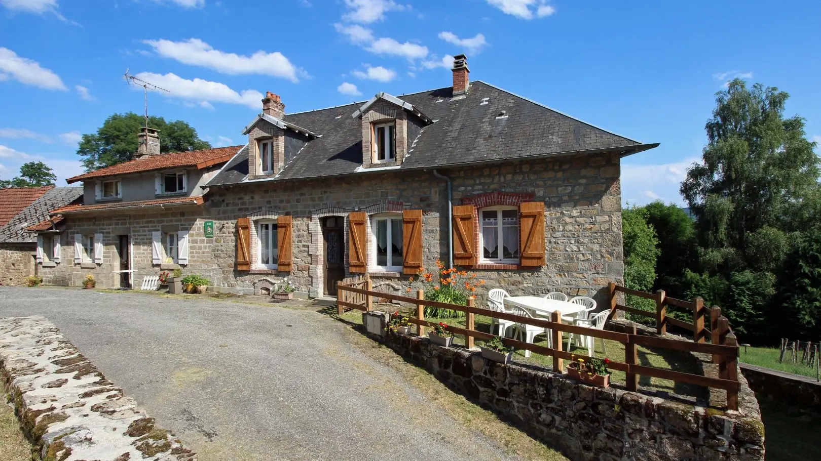 Gite Claveyrolas à Nedde  en Haute-Vienne (Limousin en Nouvelle Aquitaine)_19