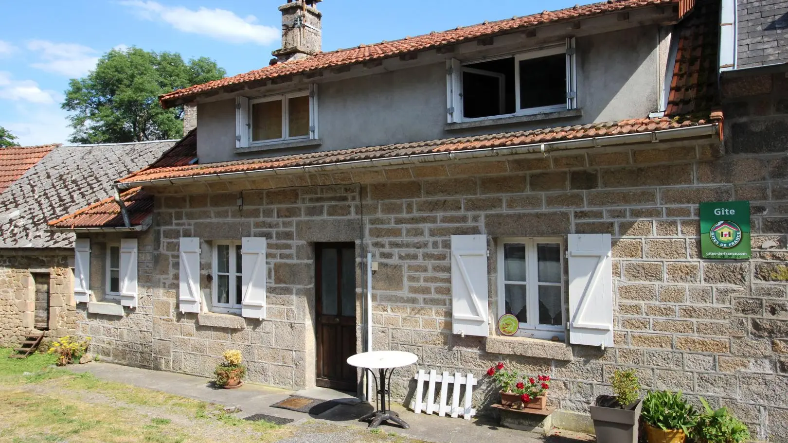 Gite Claveyrolas à Nedde  en Haute-Vienne (Limousin en Nouvelle Aquitaine)_1