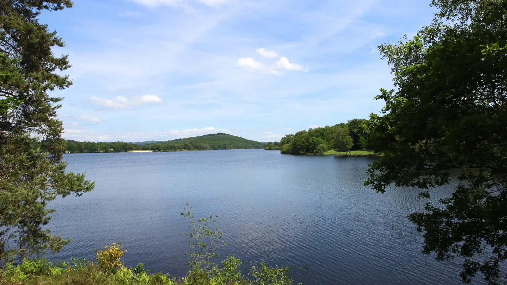 Gite Auphelle à Peyrat Le Château en Haute-Vienne (Limousin en Nouvelle Aquitaine). Le Lac de Vassivière._18