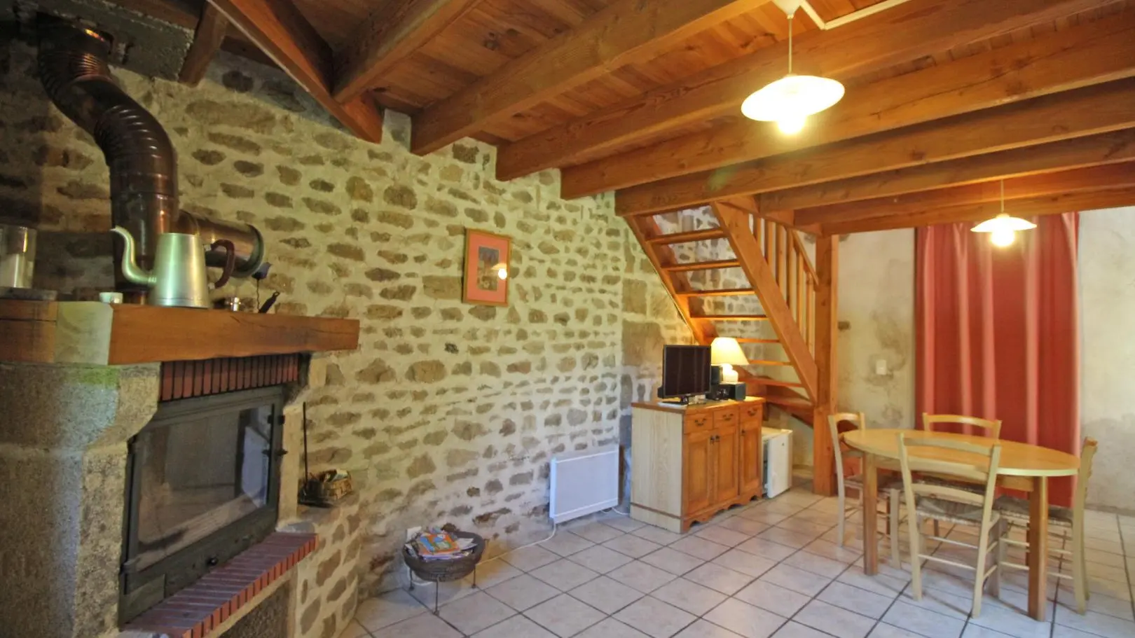 Gite  Le Petit Grammont à Peyrat Le Chateau en Haute-Vienne (Limousin)_10