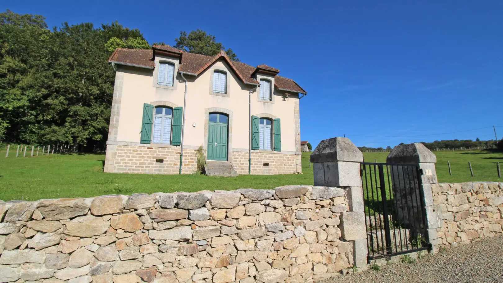 Gite Samis à Saint Julien Le Petit  en Haute-Vienne (Limousin en Nouvelle Aquitaine_17