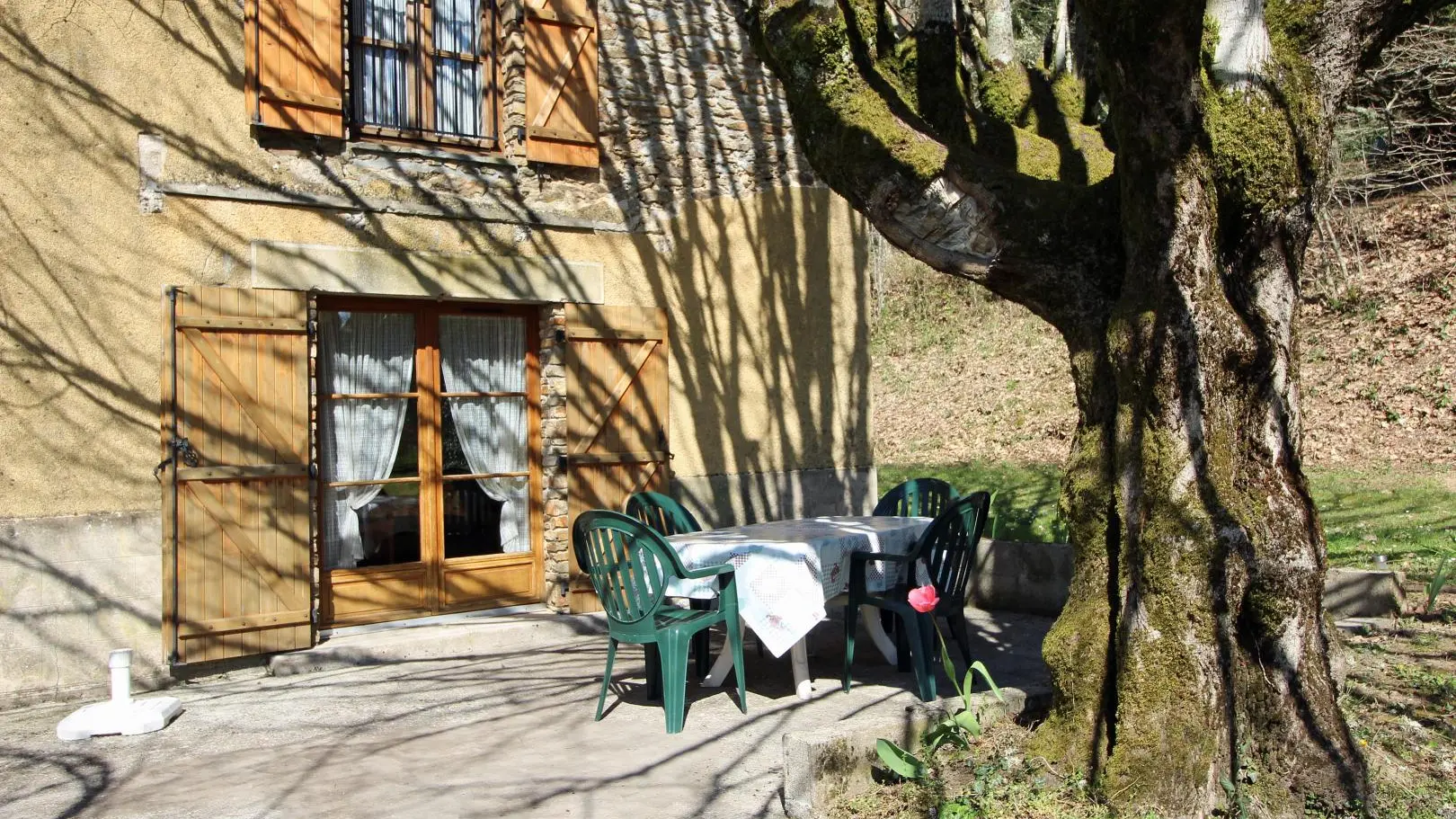 Gite Sous Les Serves à Saint Leonard De Noblat  en Haute-Vienne (Limousin en Nouvelle Aquitaine)_15