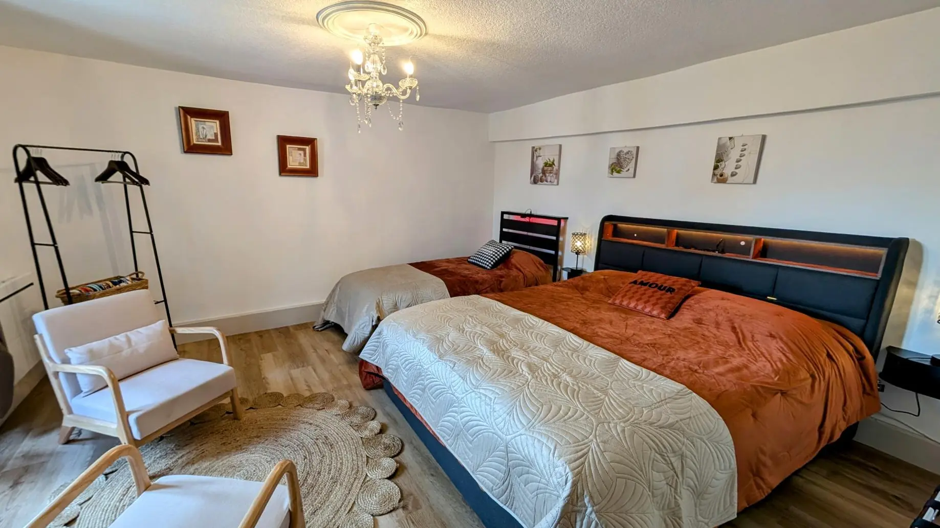 l'appartement de Saint Léo situé sur la commune de Saint Leonard de Noblat en Haute-Vienne - chambre 1_8