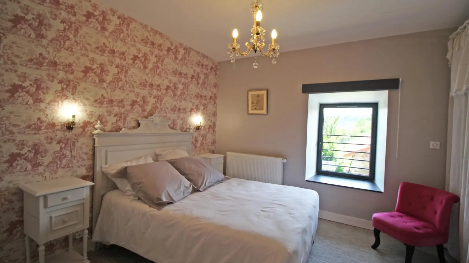 Le gîte du déserteur à Saint Martin Terressus en Haute-Vienne (Nouvelle Aquitaine) - chambre de l'étage._34