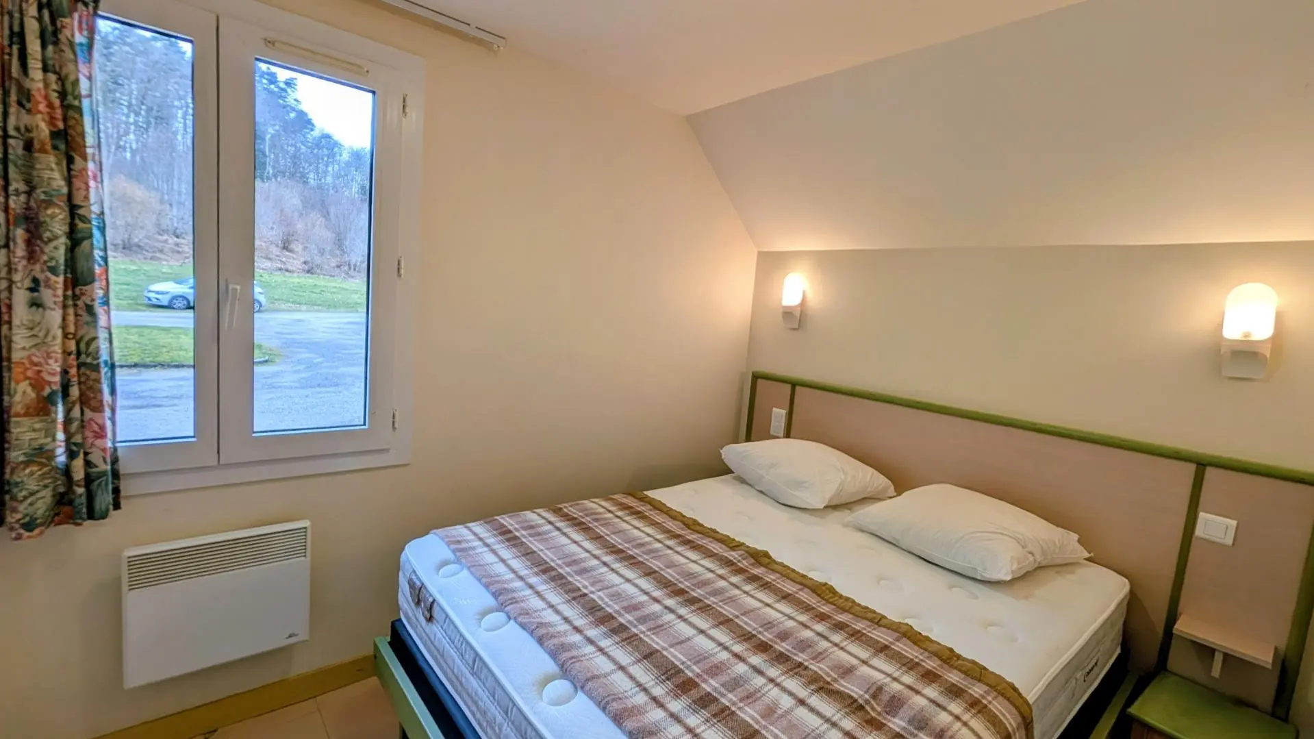 Beaumont Du Lac  en Haute-Vienne (Limousin en Nouvelle Aquitaine)- chambre rez de chaussee_7