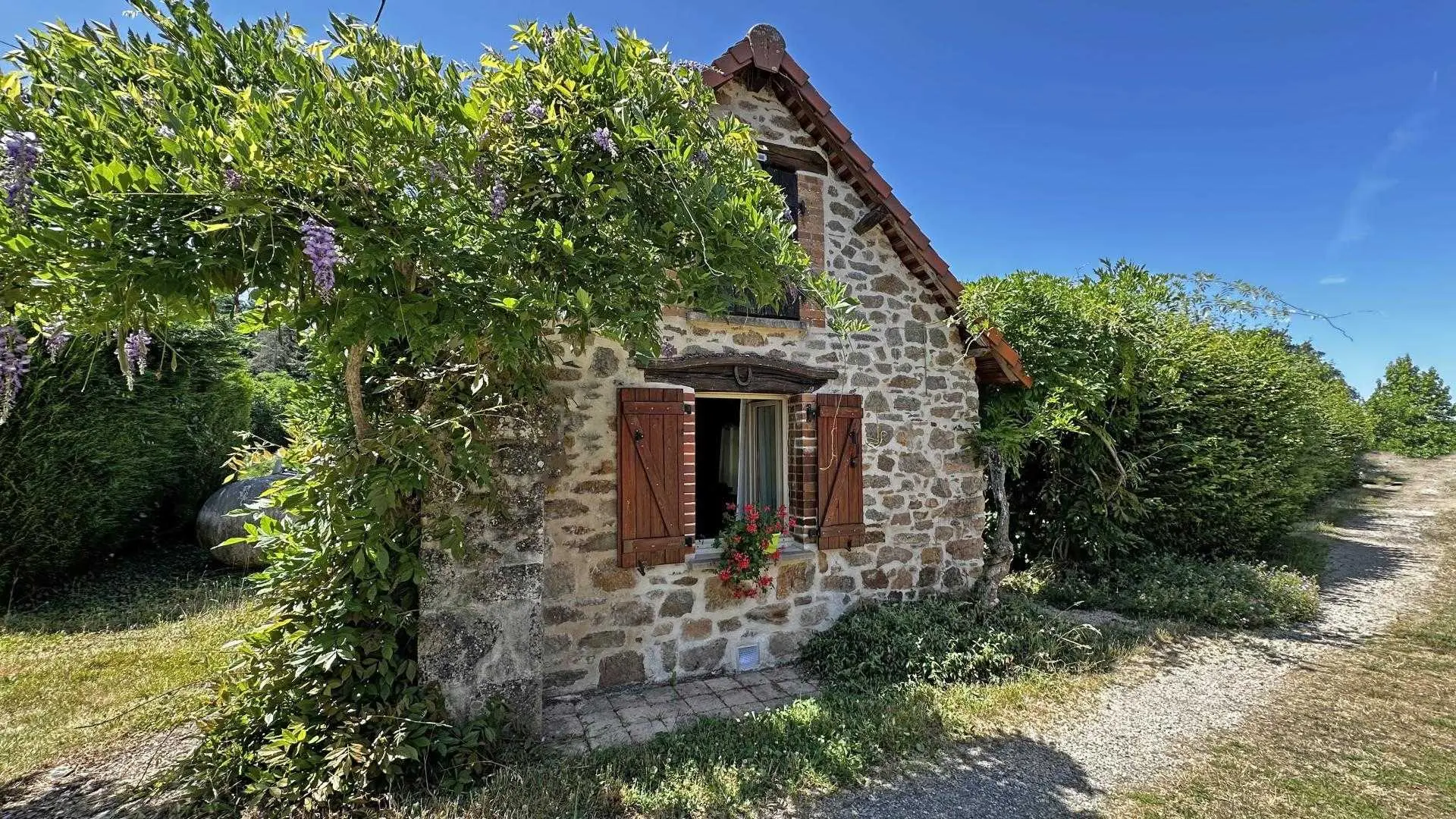Le Four à Pain à Château-Chervix en Haute-Vienne (Nouvelle Aquitaine)_2