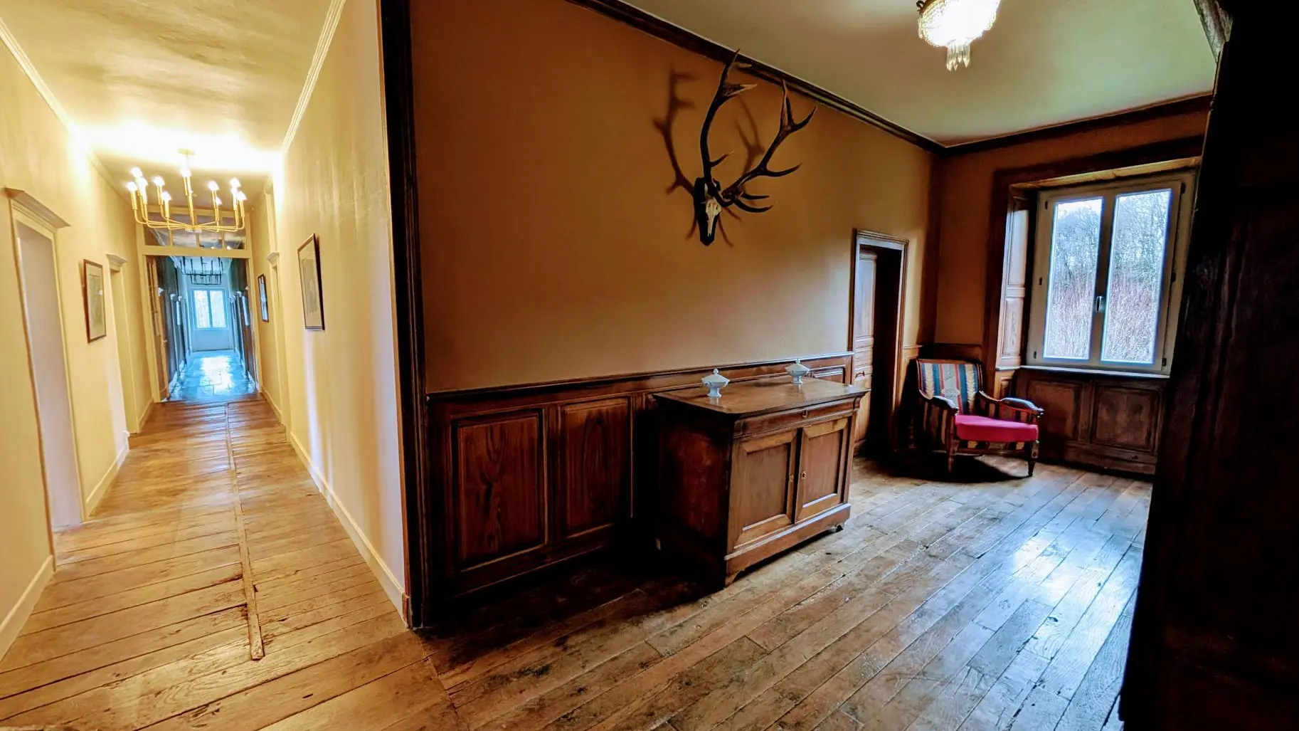 Le manoir de la Borie sur la commune de La Porcherie en Haute-Vienne - accès chambres 1er étage_21