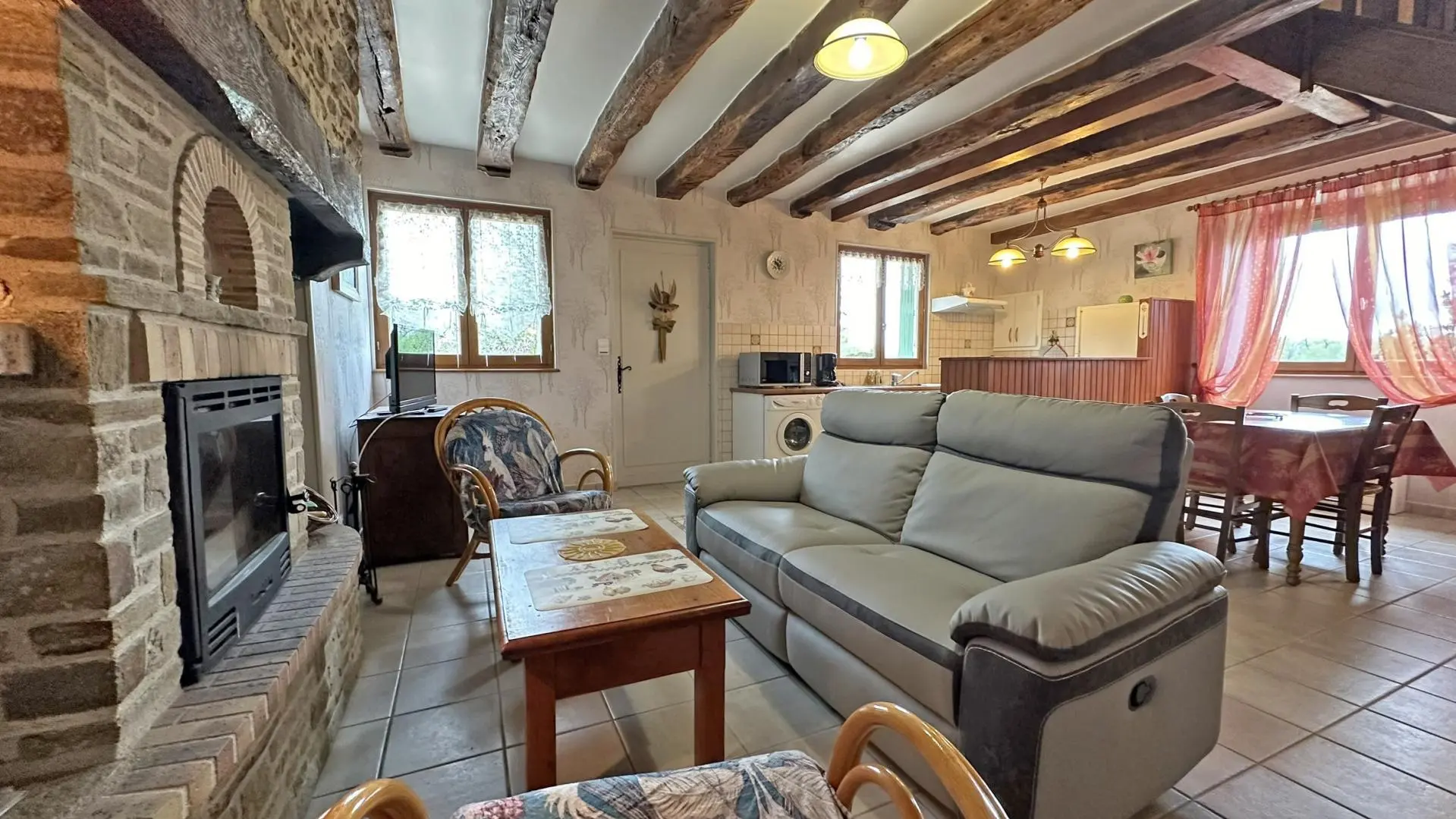 Gite La Roche à Meuzac en Haute-Vienne (Nouvelle Aquitaine)_3