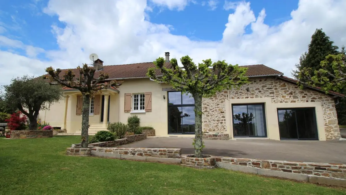 Gîte Les Petites Rivailles à Saint Genest sur roselle en Haute-Vienne (Limousin)_1