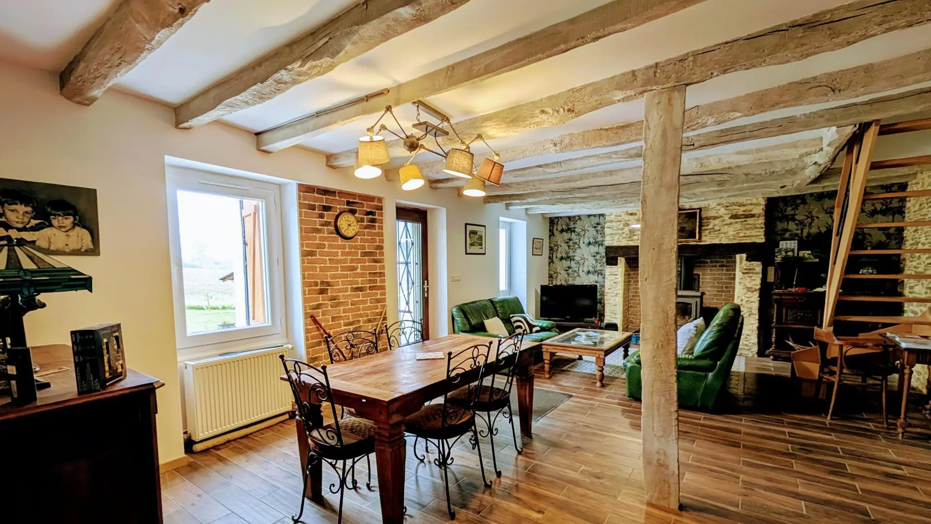 Gite du Clos du Got à Saint Yrieix La Perche en Haute-Vienne - la chambre de l'étage_12