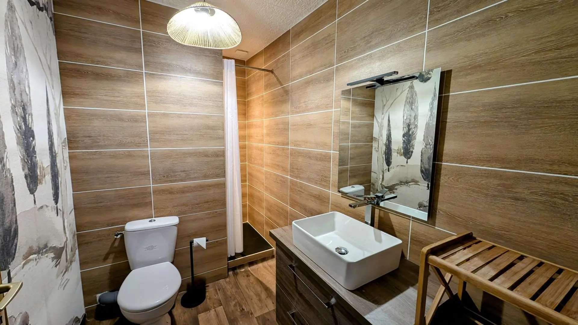 Gite du Clos du Got à Saint Yrieix La Perche en Haute-Vienne - la chambre de l'étage_16