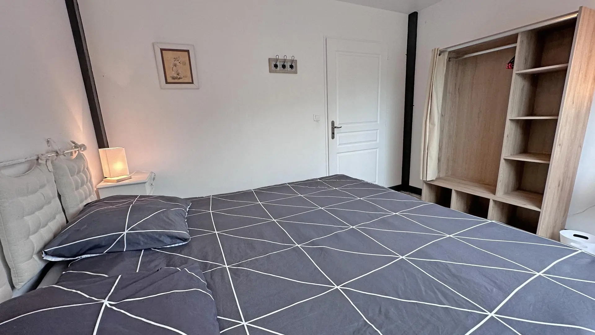 Gîte de la Châtaigneraie à Saint Yrieix La Perche en Haute-Vienne (Nouvelle Aquitaine) - chambre 4 - version lits rapprochés_57