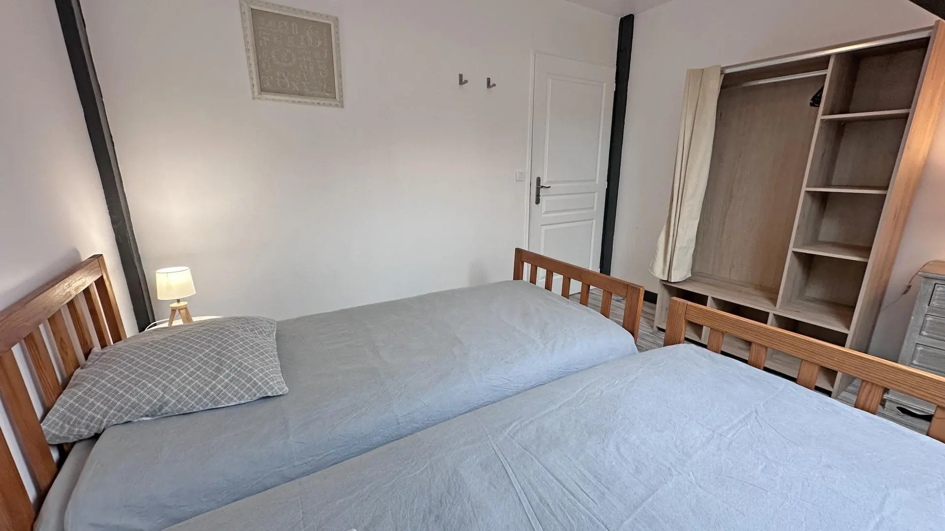 Gîte de la Châtaigneraie à Saint Yrieix La Perche en Haute-Vienne (Nouvelle Aquitaine) - chambre 2 - version lits simples_42