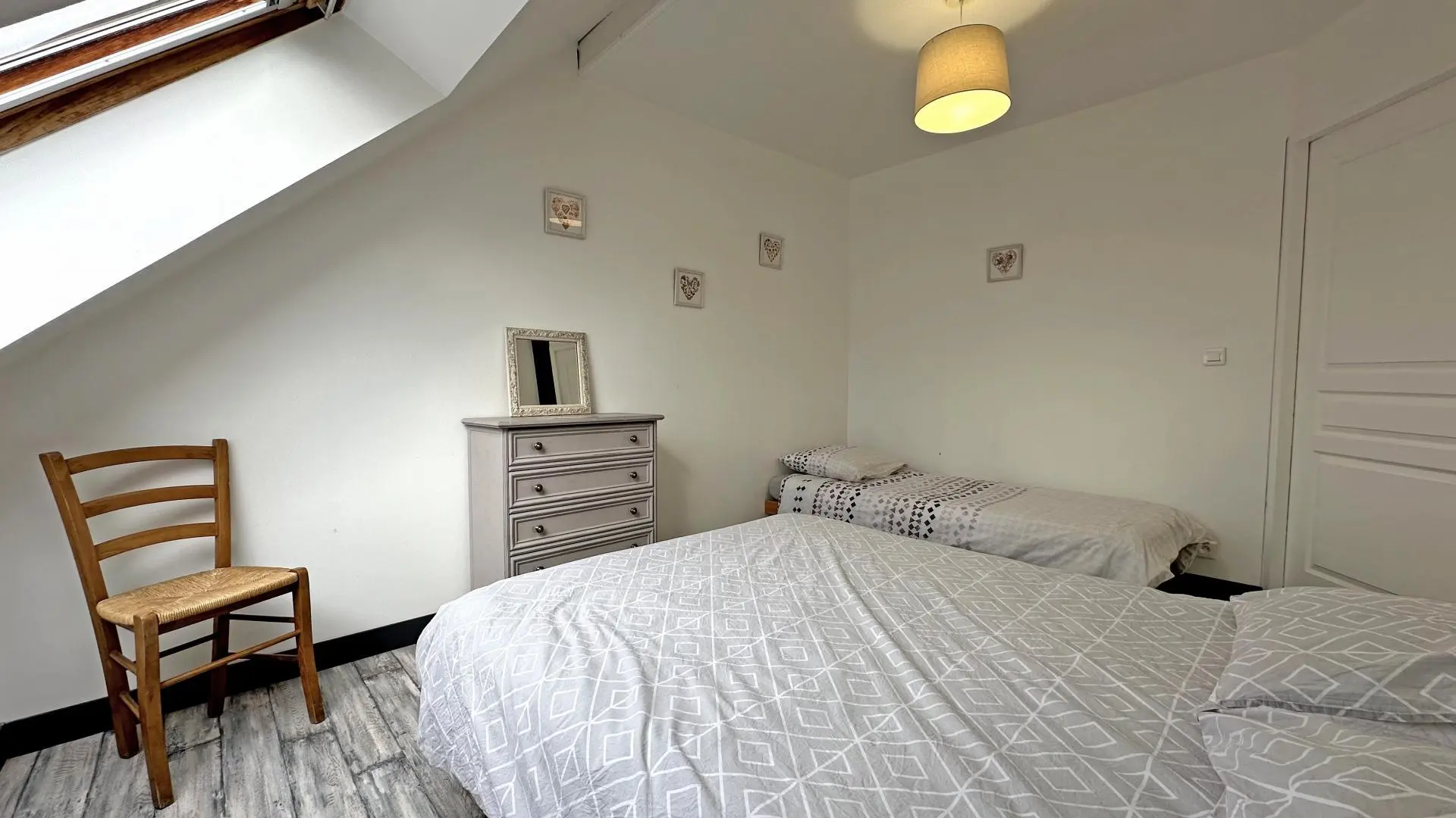 Gîte de la Châtaigneraie à Saint Yrieix La Perche en Haute-Vienne (Nouvelle Aquitaine) - chambre 5_39