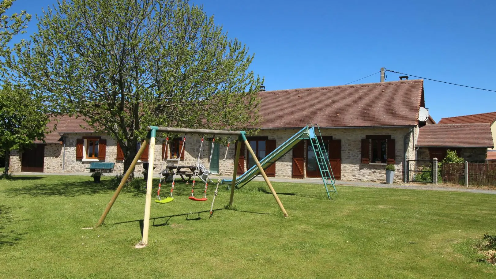 Gite Papesoleil à Saint Yrieix La Perche en Haute-Vienne (Limousin)_30