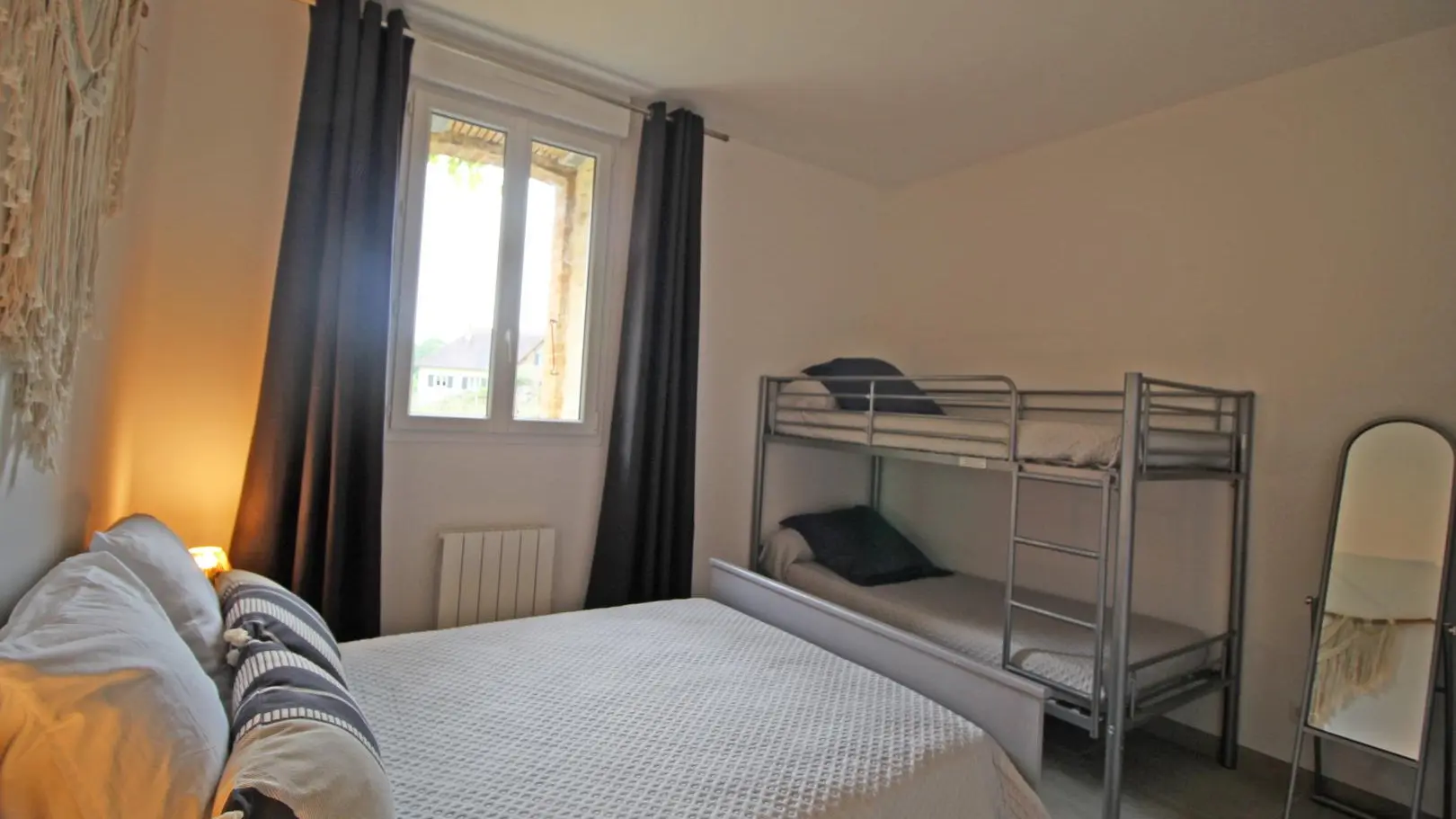 Gîte 'La réserve' à Saint Yrieix la Perche en Haute-Vienne (Nouvelle Aquitaine)
CHAMBRE AVEC LITS SUPERPOSES_22
