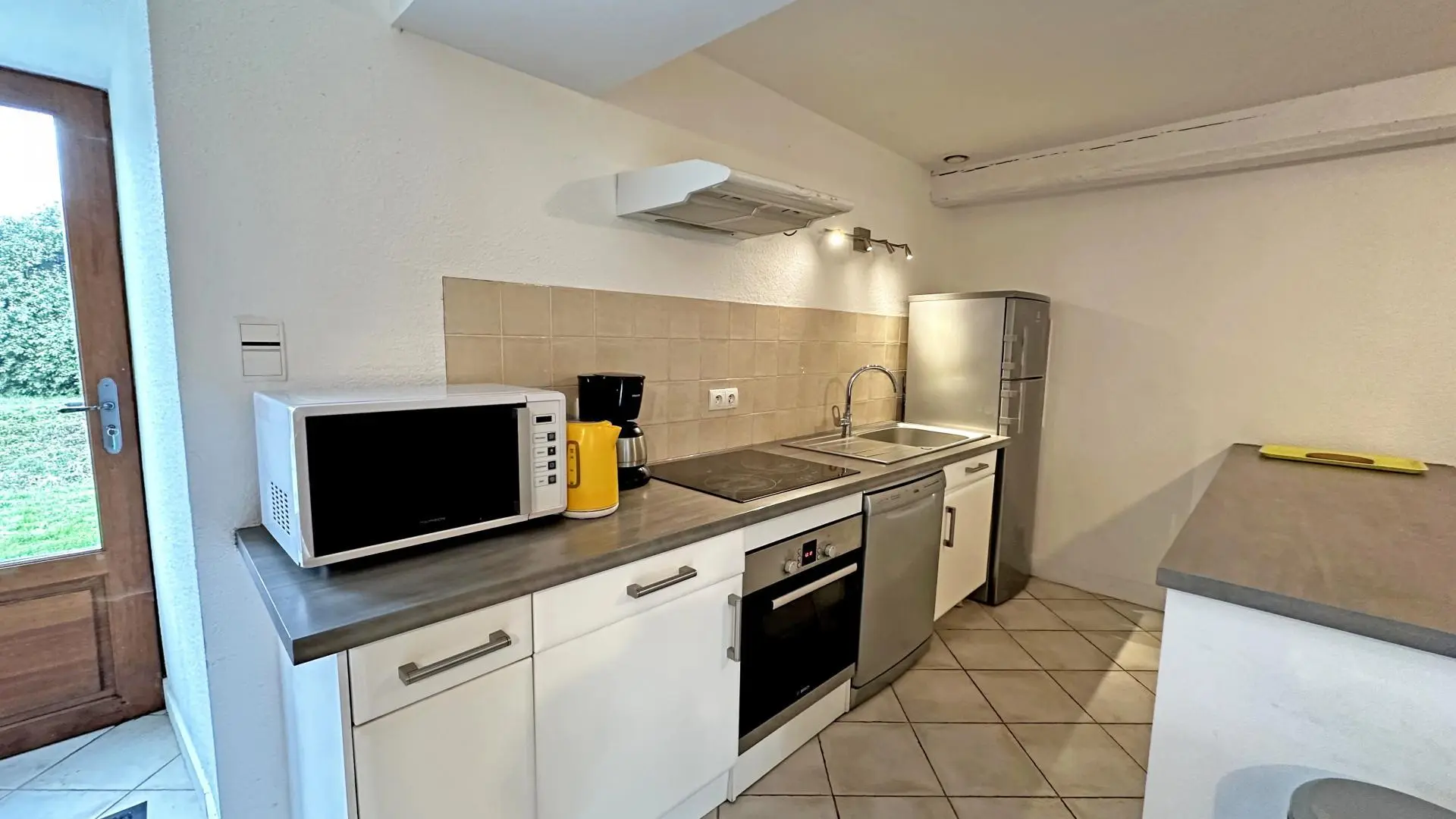 Le vieux château à Vicq sur Breuilh en Haute-Vienne (Nouvelle Aquitaine)_11