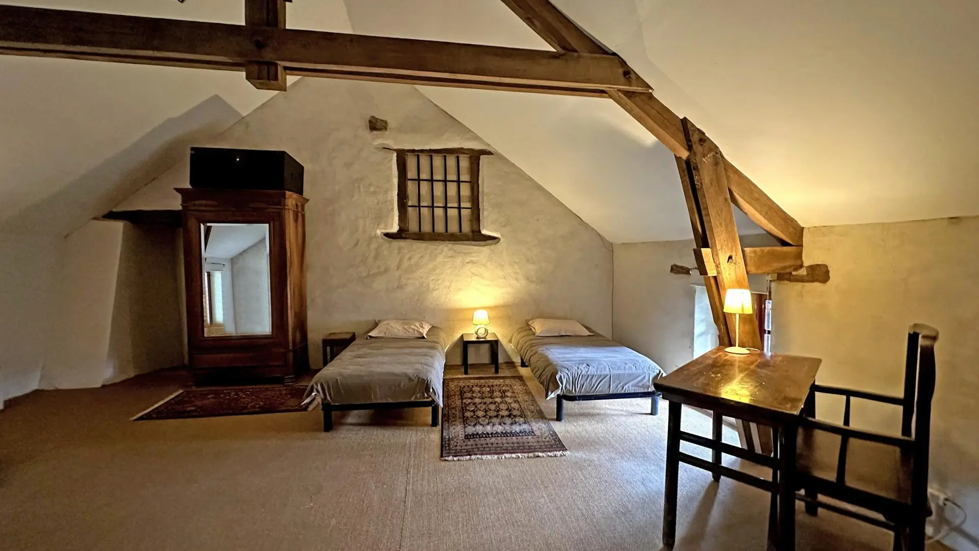 Le vieux château à Vicq sur Breuilh en Haute-Vienne (Nouvelle Aquitaine)_21