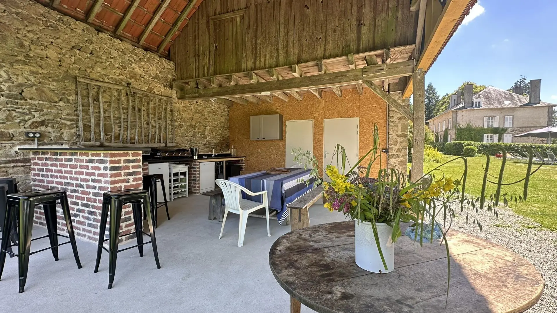 Le Petit Château à Vicq sur Breuilh en Haute-Vienne (Nouvelle Aquitaine)_4