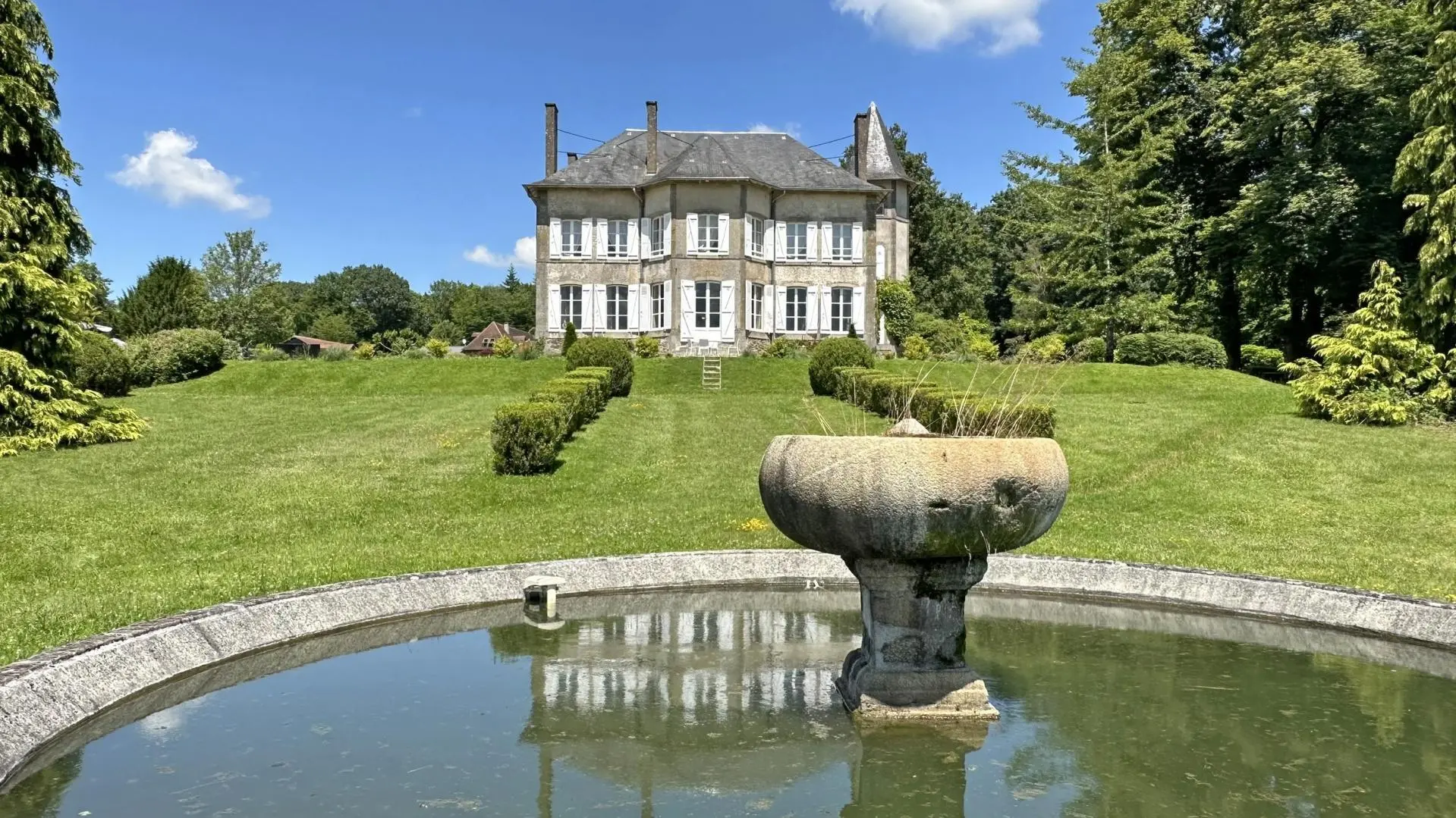 Le Petit Château à Vicq sur Breuilh en Haute-Vienne (Nouvelle Aquitaine)_9