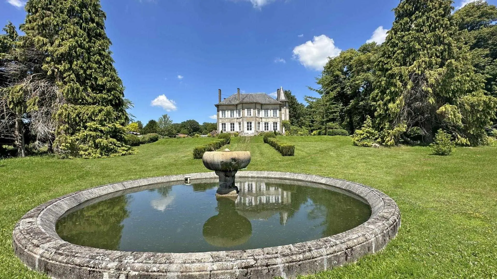 Le Petit Château à Vicq sur Breuilh en Haute-Vienne (Nouvelle Aquitaine)_58