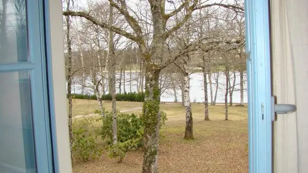 Gite Le Mazeau - Etang de La Roche à Meuzac  en Haute-Vienne (Limousin)_15
