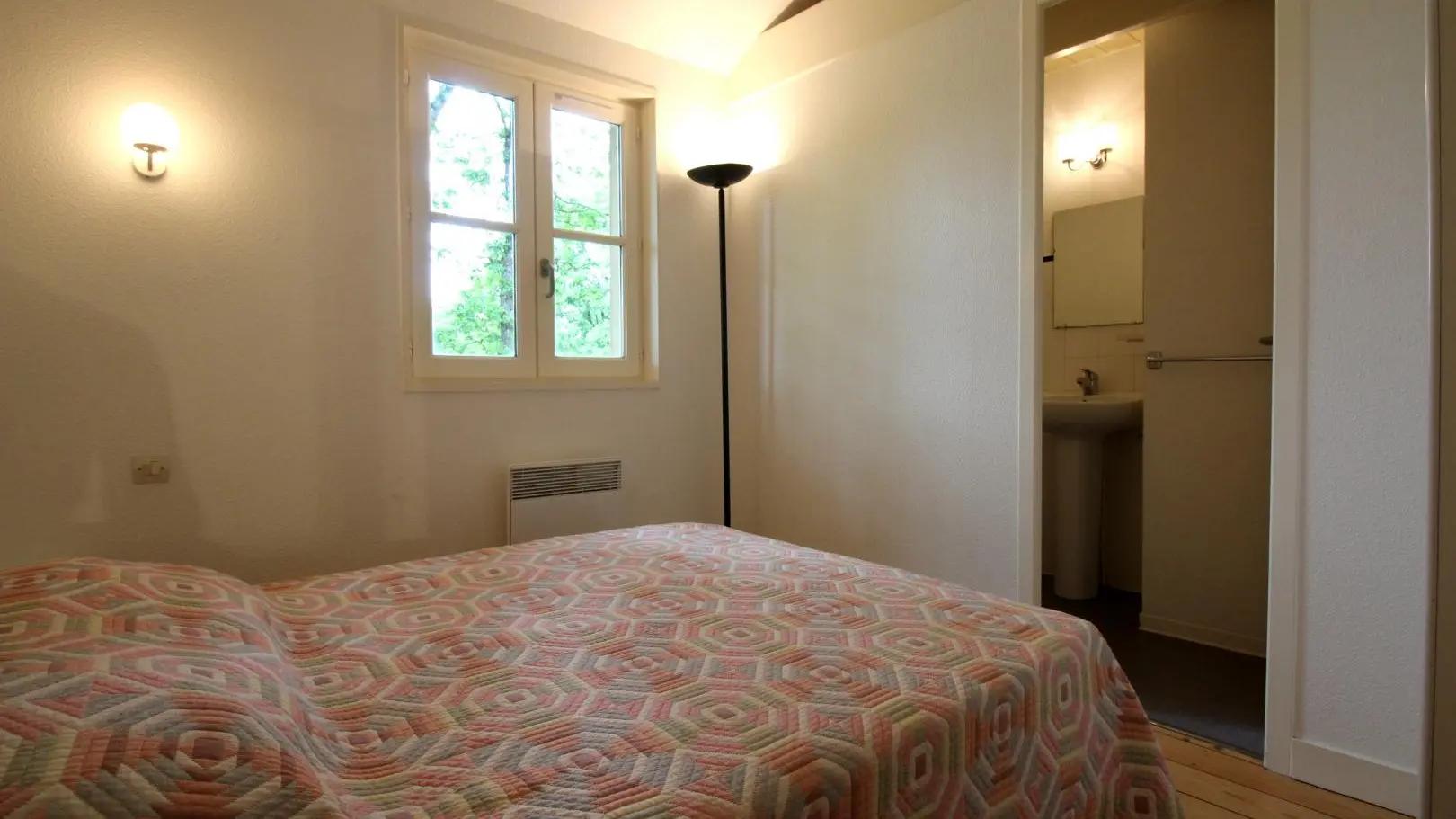 Gite Chavagnac - Etang de La Roche à Meuzac  en Haute-Vienne (Limousin)_12