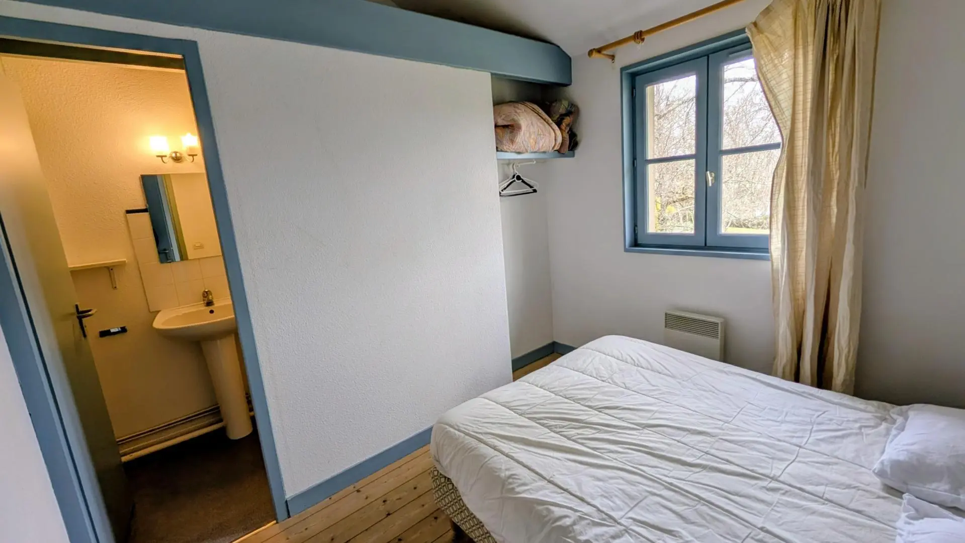 Gite Royer - Etang de La Roche à Meuzac en Haute-Vienne (Limousin) - chambre double étage_9