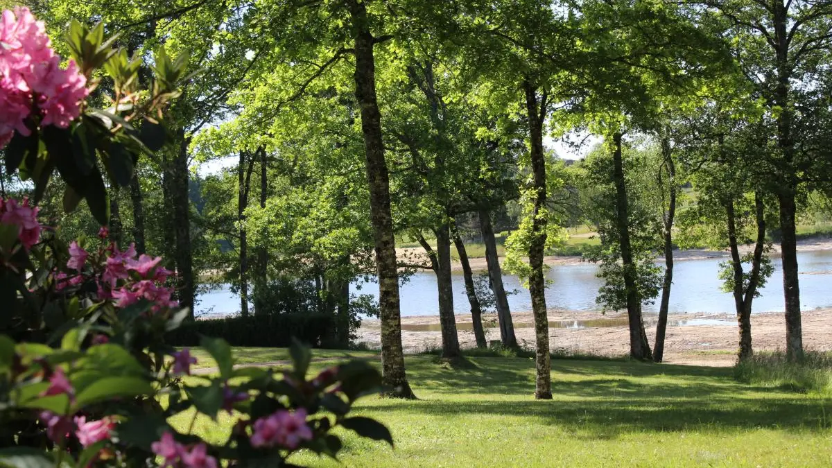 Gite Royer - Etang de La Roche à Meuzac en Haute-Vienne (Limousin)_16
