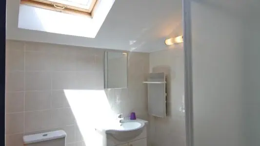 Gite Les Quatre Vents à Bussiere Galant en Haute-Vienne (Limousin), salle d'eau wc étage_17