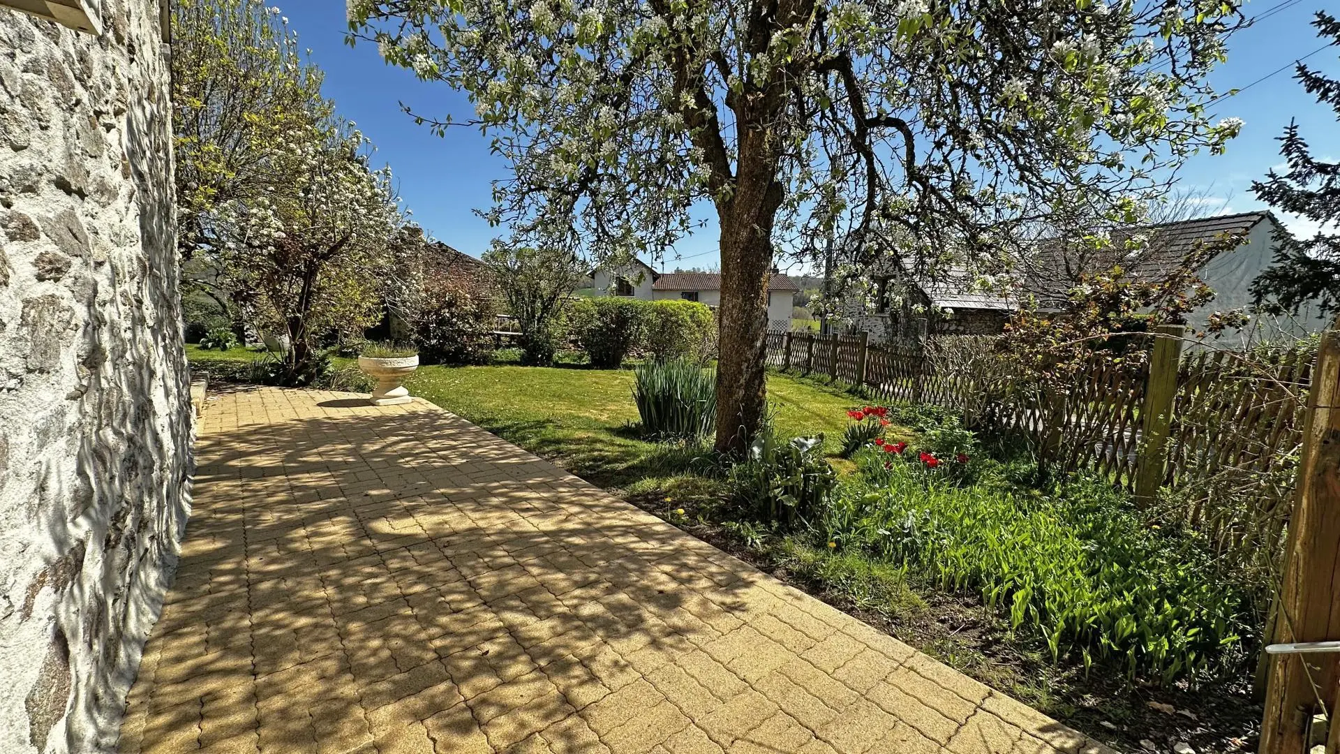 Gîte de Fayollas à Bussière-Galant en Haute-Vienne (Nouvelle Aquitaine)_3