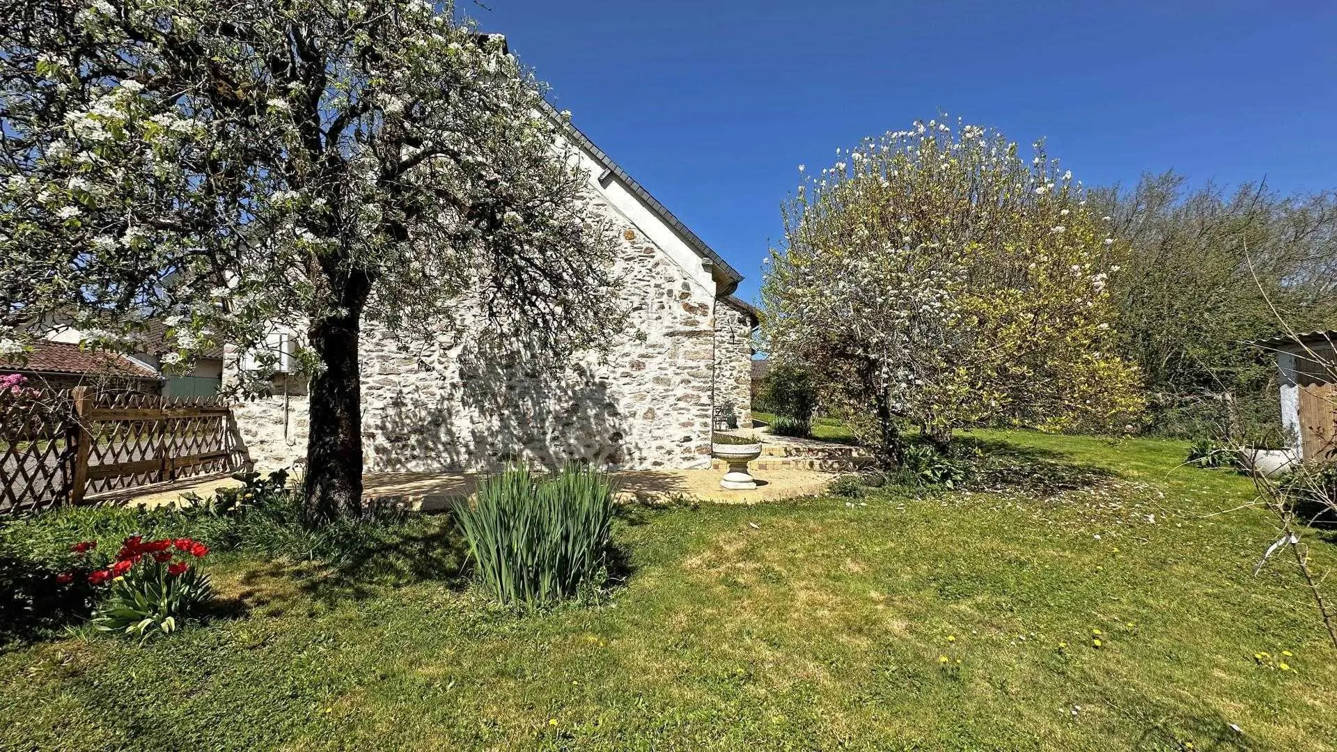 Gîte de Fayollas à Bussière-Galant en Haute-Vienne (Nouvelle Aquitaine)_6
