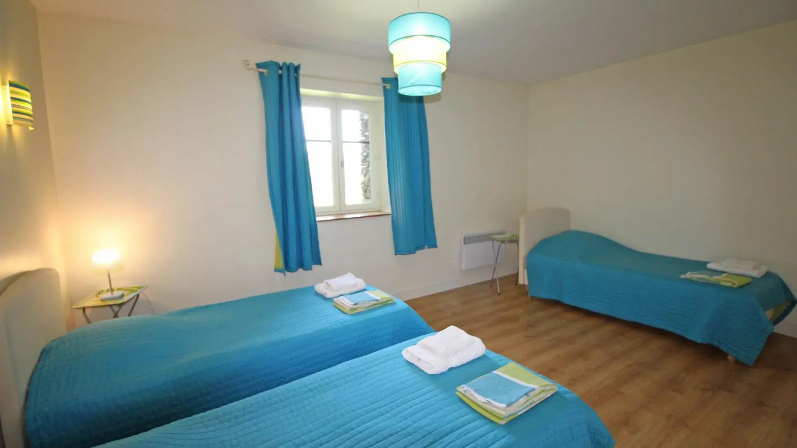 Gite La Feuillardière à Champagnac La Riviere en Haute-Vienne chambre en haut_32