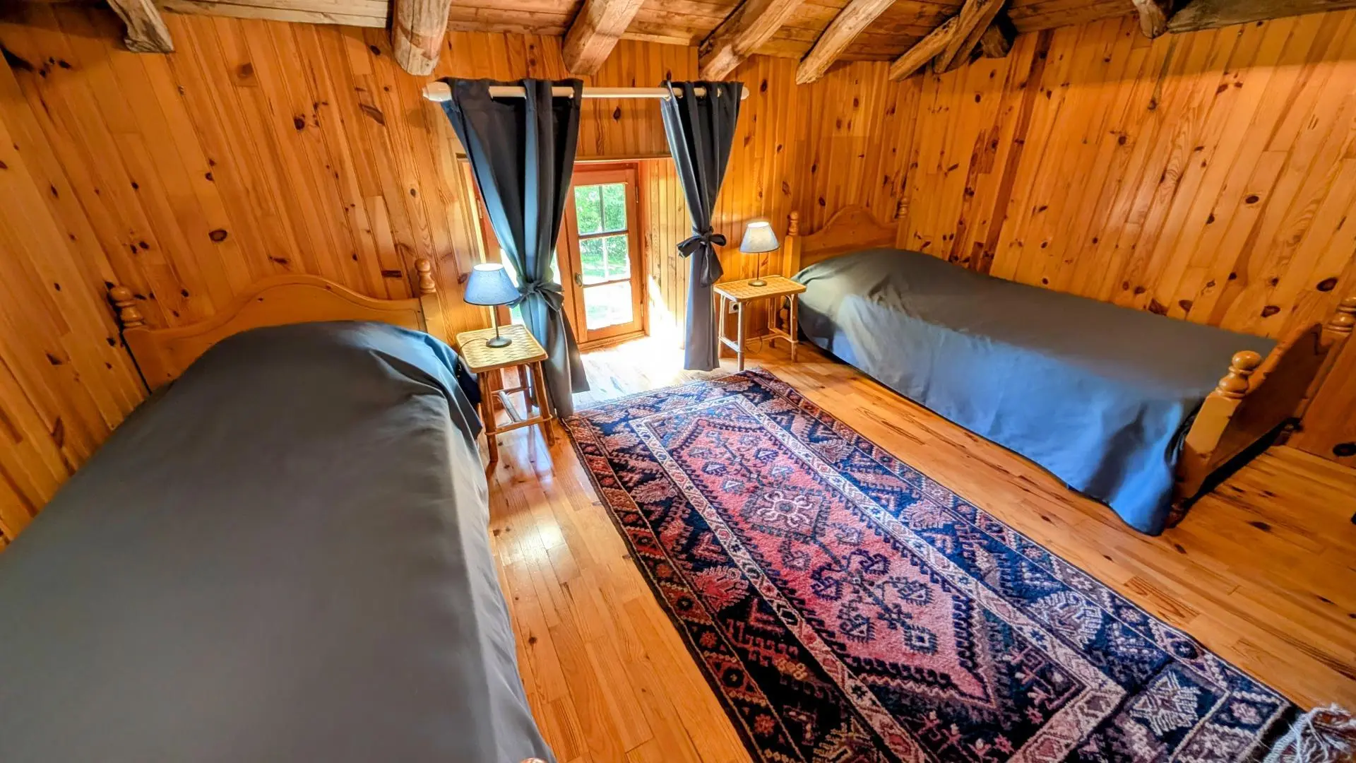 Gite du Canal à Brie, commune de Champagnac La Riviere en Haute-Vienne - chambre 2 étage_12