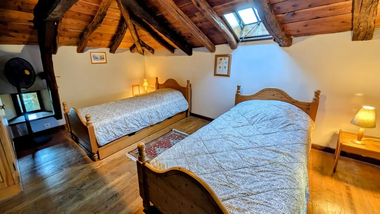 Gite Le Pressoir à Champagnac La Riviere en Haute-Vienne - chambre 2nd étage_12