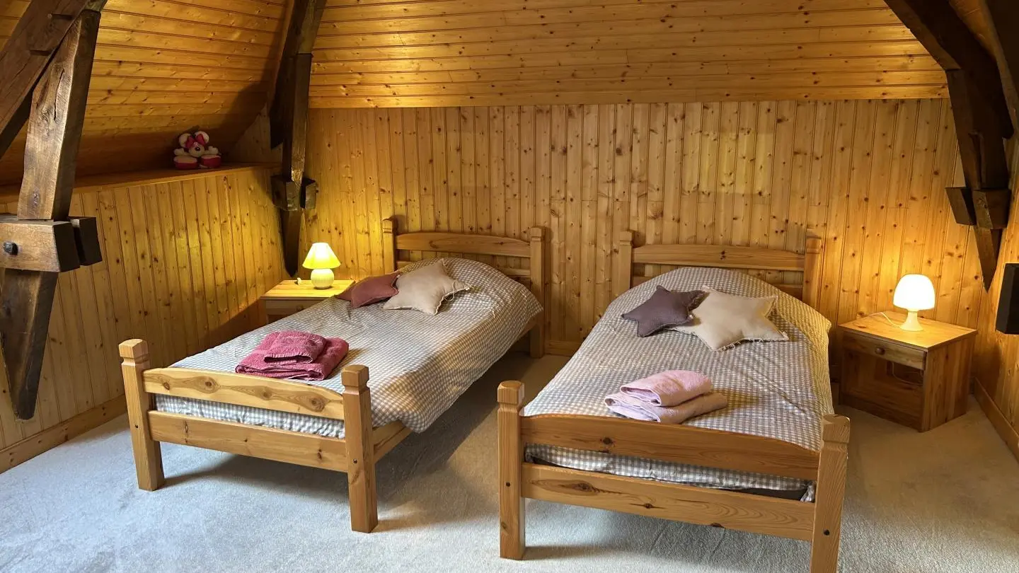 Chambre 2 (2ème étage)_35