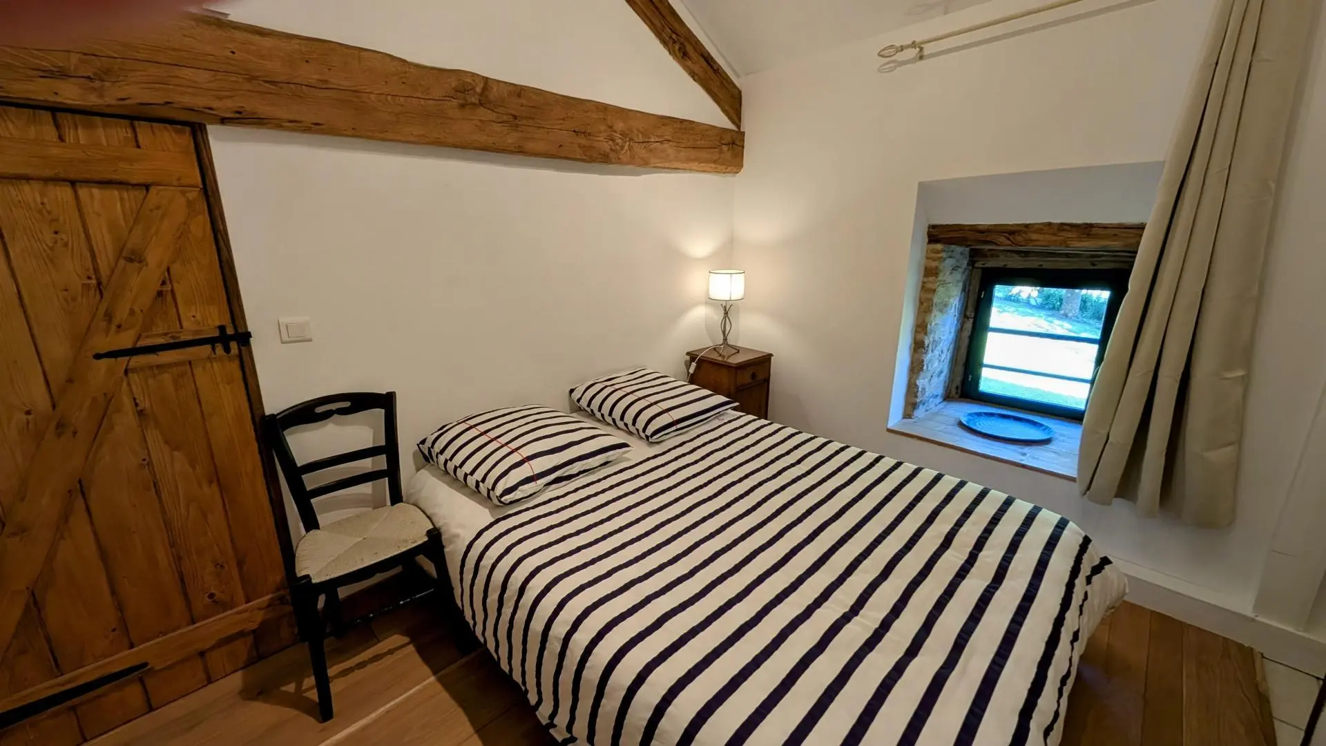 Gite de Belle Vue sur la commune de Dournazac en Haute-Vienne - Nouvelle Aquitaine - chambre 2_16