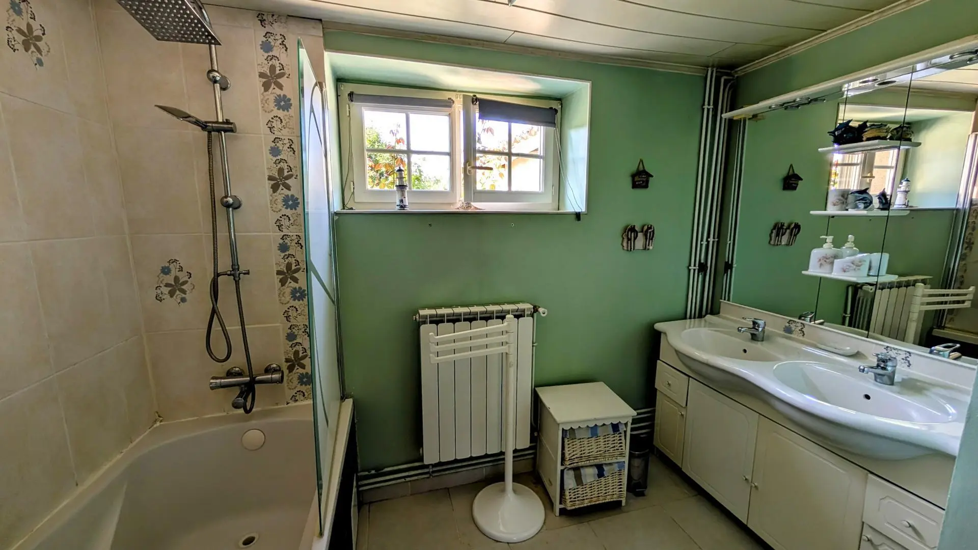 Gite de la Petite Lisonne - commune de Marval en Haute-vienne - Limousin - salle de douche_17