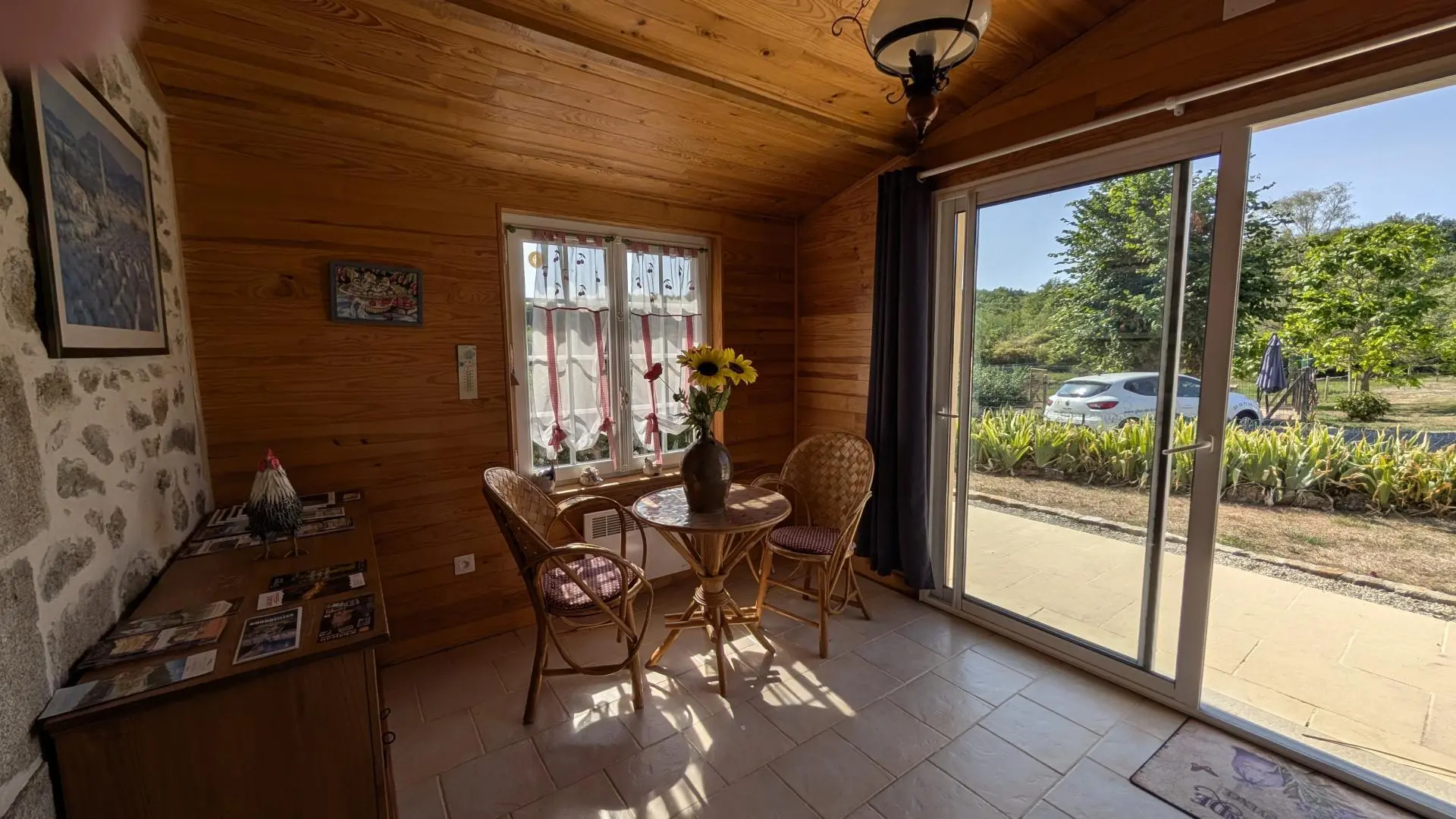 Gite de la Petite Lisonne - commune de Marval en Haute-vienne - Limousin - veranda_10