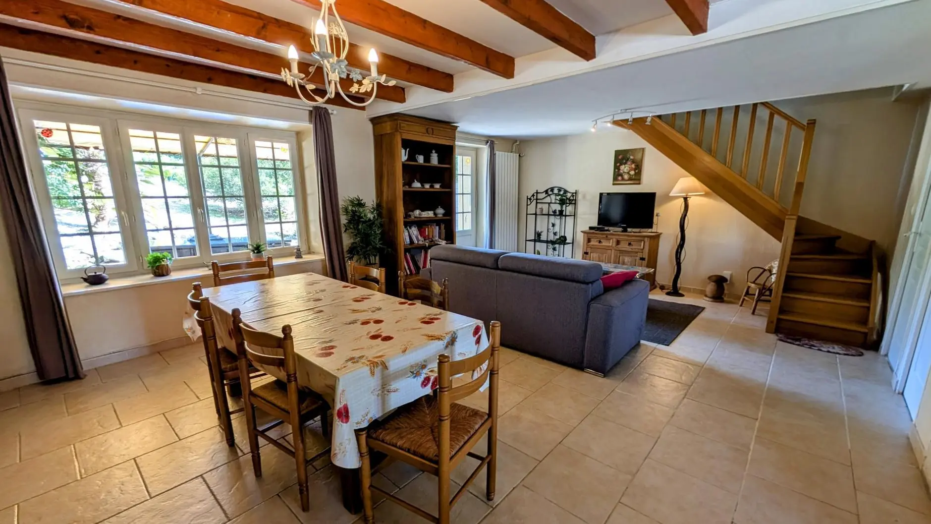 Gite de la Petite Lisonne - commune de Marval en Haute-vienne - Limousin - séjour salon_13