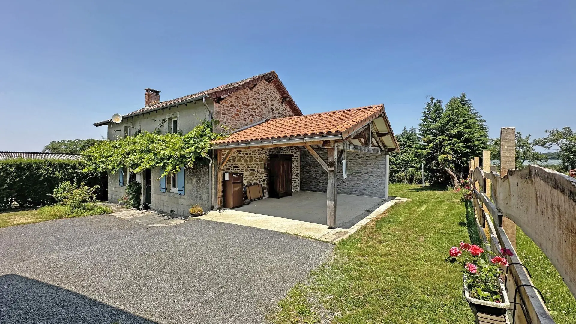 Gîte 'Les Tâches' à Pensol en Haute-Vienne(Nouvelle Aquitaine)_3