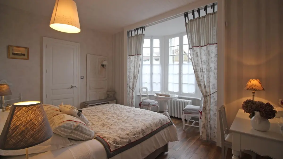 Chambre d'hôtes Au fil du temps à châlus - Suite familiale_5