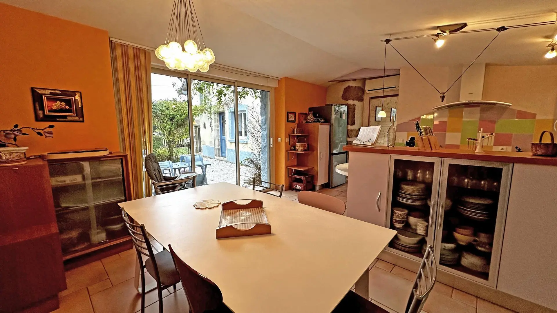 La Maison des couleurs à Saint Brice sur Vienne en Nouvelle Aquitaine (Haute-Vienne)_17