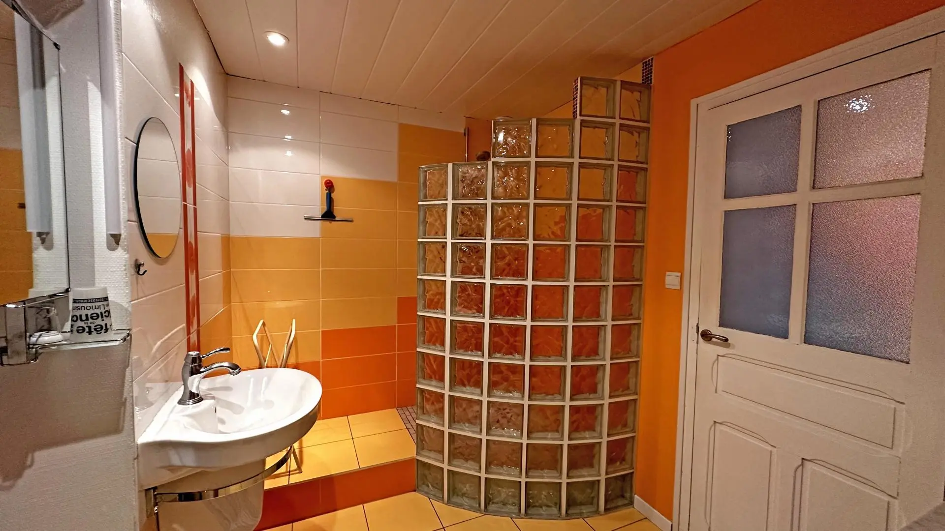 La Maison des couleurs à Saint Brice sur Vienne en Nouvelle Aquitaine (Haute-Vienne)_47