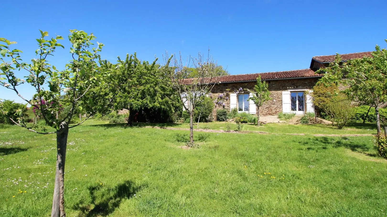 Chambre d'hôtes La Chapelle Blanche à Saint Victurnien  en Haute-Vienne (Limousin)_23
