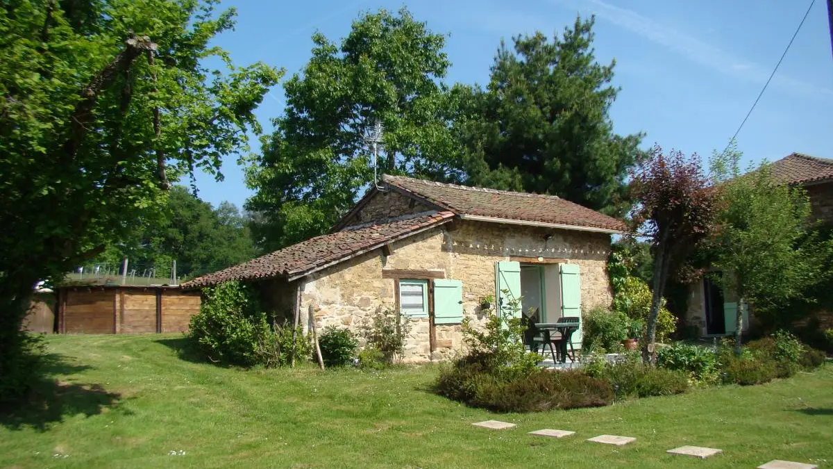 Chambre d'hôtes Bellevue à Saint Priest sous Aixe en Haute-Vienne (Nouvelle Aquitaine)_1