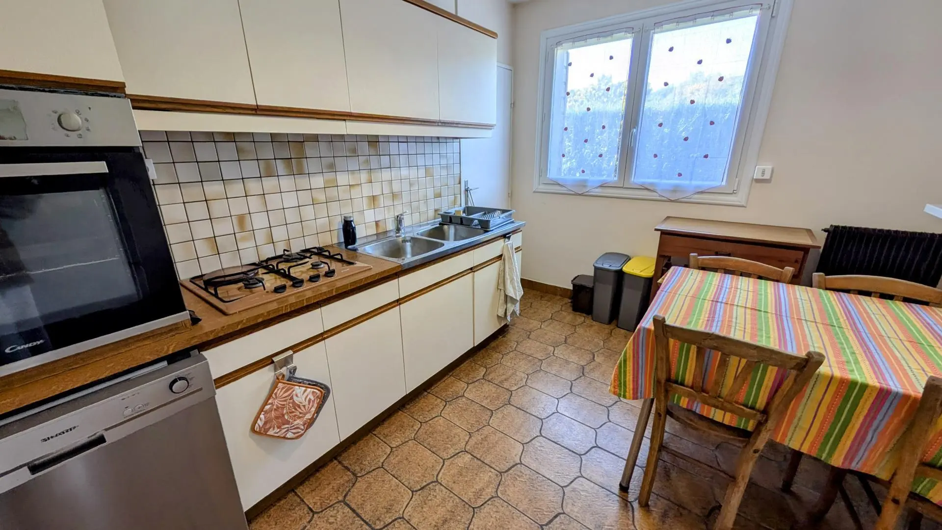 gite de la Maison du cèdre à Bonnac La Cote en Haute-Vienne_7